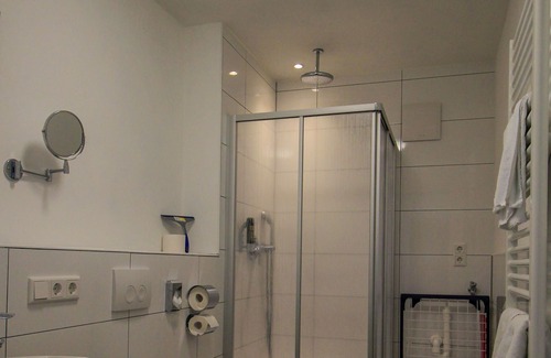 Burgbernheim Apartment | Moderne Ferienwohnung in Zentraler Aber Ruhiger Lage