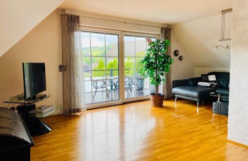 Fretter Apartment | Moderne Ferienwohnung mit Sonnenbalkon in Fretter