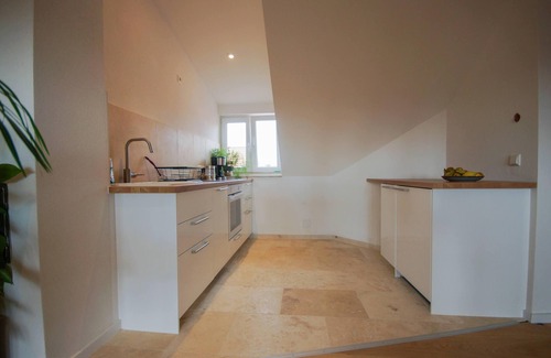 Pfaffengrund Apartment | Moderne, Helle Wohnung