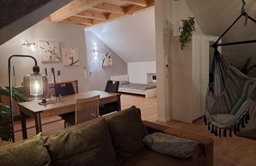 Nemmersdorf Apartment | Moderne Neue Dachgeschosswohnung Juliane