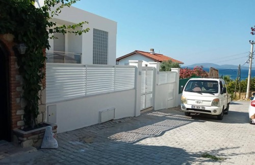 Dalyan Mahallesi House | Moderne Villa mit Pool und Terrasse