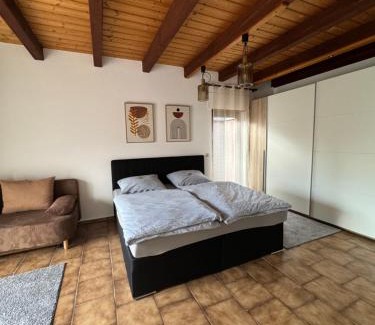 Ost Apartment | Moderner Bungalow in Mönchengladbach