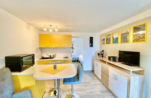 Hinterhermsdorf Apartment | Modernes Apartment. Wanderungen in den Nationalpark Beginnen vor der Haustür