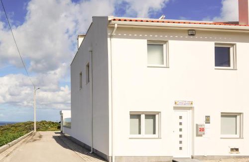 Vale Furado House | Modernes Haus mit spektakulärem Meerblick und Pool
