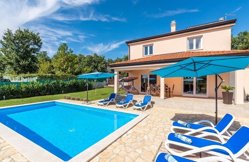 Matohanci Cabin | Modernly equipped holiday house near Rovinj with a private pool