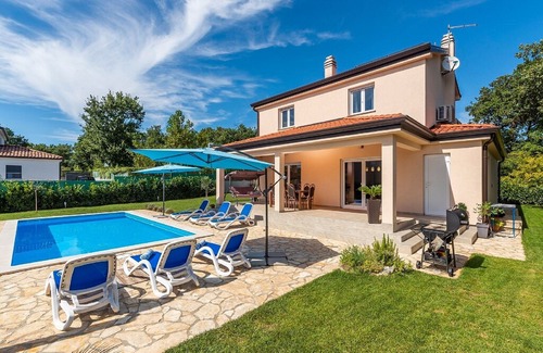 Matohanci Cabin | Modernly equipped holiday house near Rovinj with a private pool
