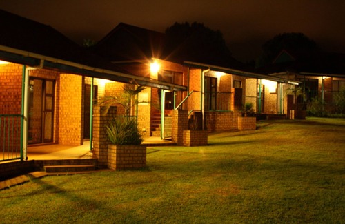 Graskop House | Mogodi Lodge Hotel Style Room