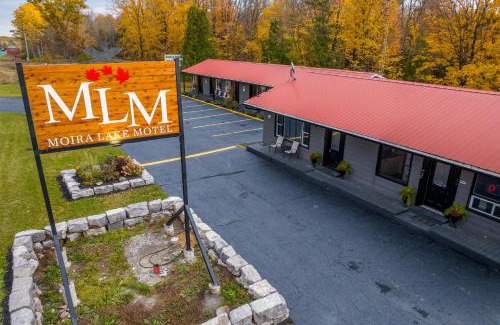 Madoc Hotel | Moira Lake Motel