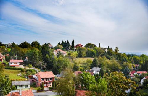 Zalamerenye House | Mokus Vendeghaz