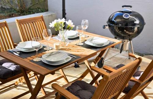 Iserlohn Apartment | MOLA Apartments-Stilvolle Altstadtwohnung- Seilersee-5 Personen-Terrasse-Grill-Gratis WLAN