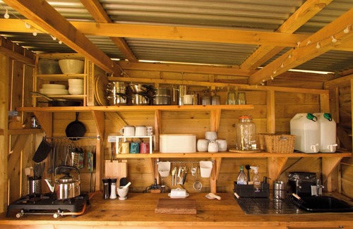 Bethania Cabin | Moleshill Retreat Wild Spa and Glamping space