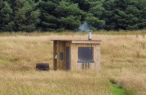 Bethania Cabin | Moleshill Retreat Wild Spa and Glamping space