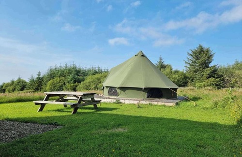 Bethania Cabin | Moleshill Retreat Wild Spa and Glamping space