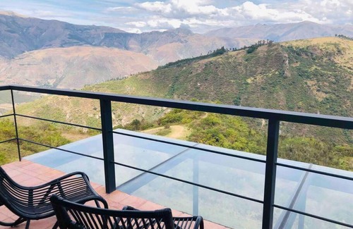 Quinuabamba Ski Chalet | Mollepata Cusco Cozy Home