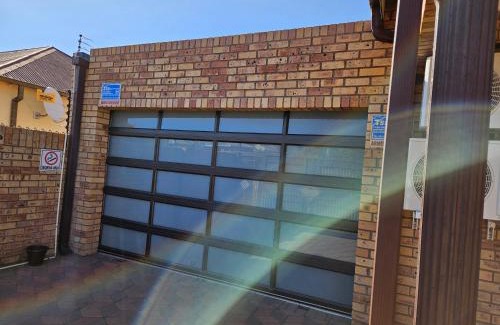 Kimberley Apartment | Molozi