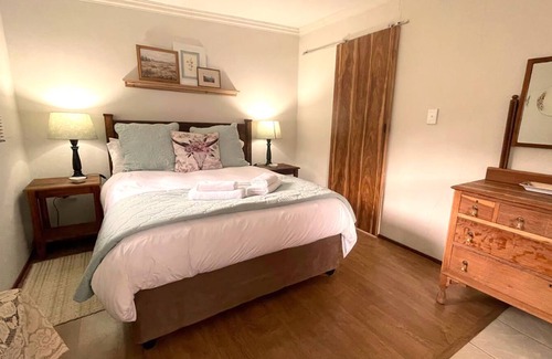 Mpofana Bed & Breakfast | Molweni Kamberg Valley Bed and Breakfast