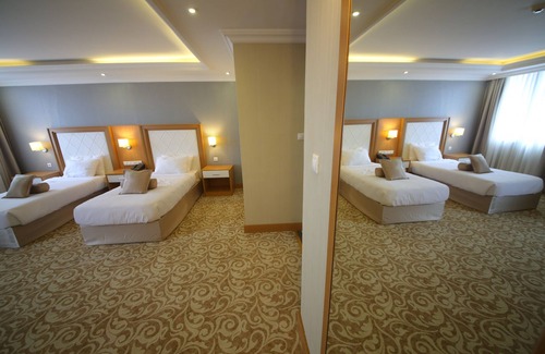 Kirkos Hotel | Momona Hotel