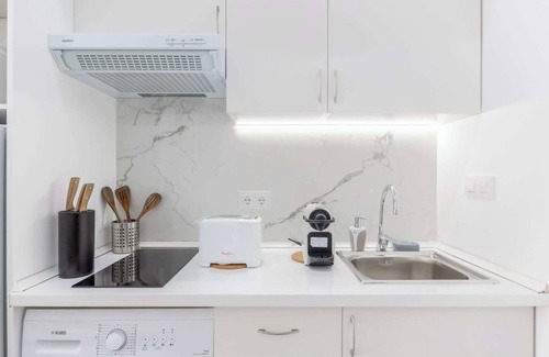 Gaztambide Apartment | Moncloa apartment, with optional parking