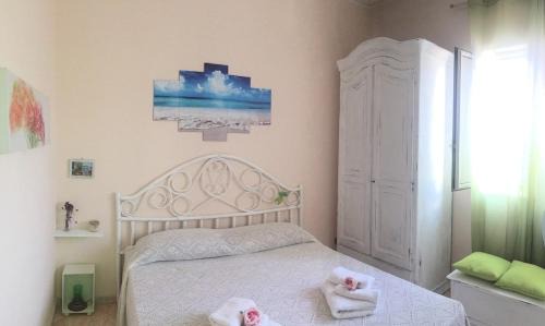 Mondello House | mondello lilla' room