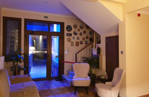 Deskati Hotel | Mondeus Inn Luxury
