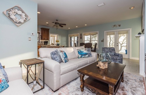 Foley House | Monet On The Bay II- Stunning Sunsets! Pier! Boat Mooring OK! Hot Tub.