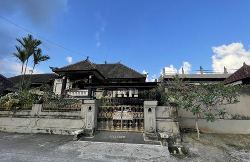 Penebel House | Mongan Homestay Beside The Belulang Hot Spring
