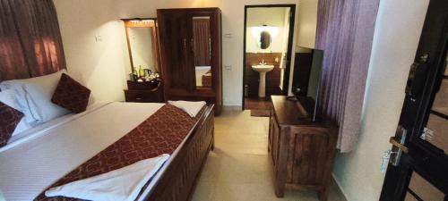 Valparai Villa | Monica Garden Bungalow