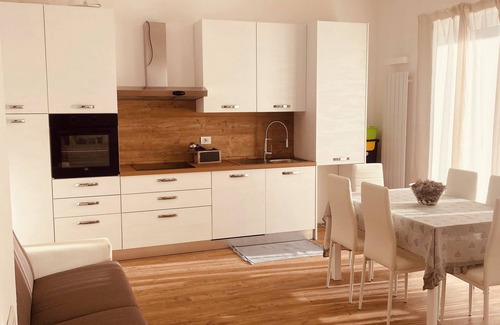 Moniga del Garda Apartment | Moniga's home holidays: 1 minute from the medieval Castle and 1km to the beach