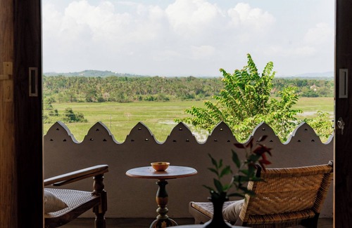Tangalle Villa | Monkey House - Luxury Private Villa in Tangalle with a Infinity Pool