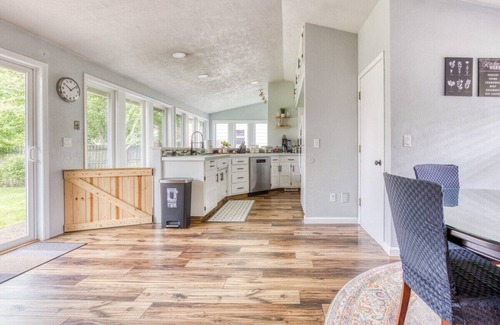 Monmouth House | Monmouth Retreat w Hot Tub, Playground & Game Room
