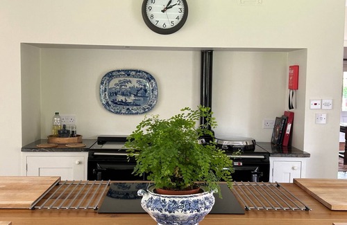Monnington-on-Wye House | Monnington House & Cottages 12 bedrooms 12 bathrooms Great for groups