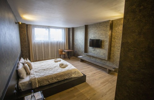 Inija Bed & Breakfast | Monogramlux