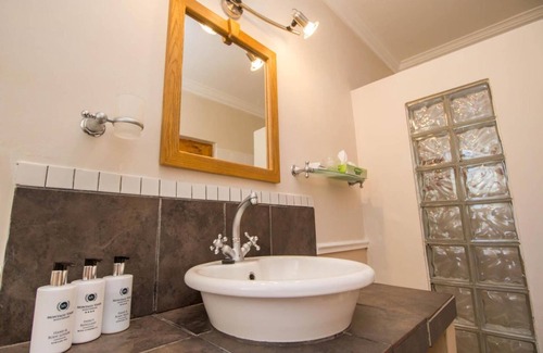 Montagu House | Montagu Vines Guest House