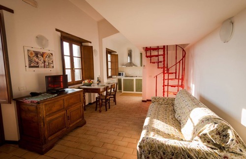 Magione Apartment | Montali Apartment + 1 Room