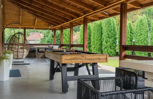 Poieni House | Montana 219