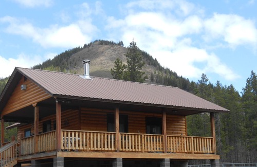 Essex Cabin | Montana Mountain Cabin