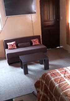 Banos de Agua Santa Hostel | Montano Camping & Hostel