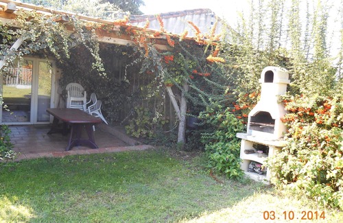 Arles Cottage | Montcalm Vauvert: Country Cottage/Gite - MONTCALM VAUVERT