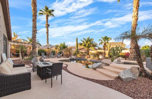Northwest Ranch House | Monte Cristo Home - Epic Backyard Pool Spa & Firepit