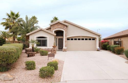 Northwest Ranch House | Monte Cristo Home - Epic Backyard Pool Spa & Firepit