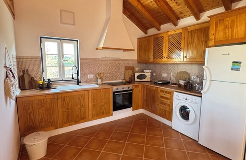 Santiago do Cacem Cottage | Monte da Carrasqueira is the ideal accommodation for a relaxing vacation