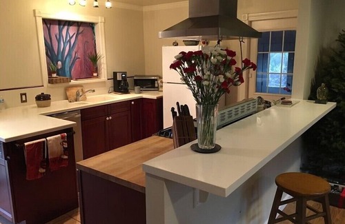 Del Rey Oaks House | Monterey House with Sunroom full kitchen, WiFi, cable and happiness