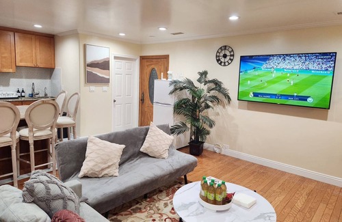 Monterey Park Apartment | Monterey Park Retreat: Spectacular Views & Comfort