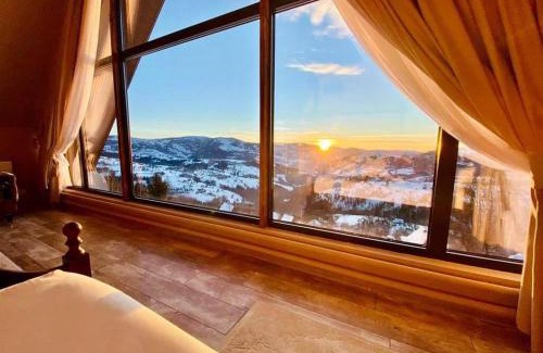 Horea Ski Chalet | Montesse Chalet- La noi la munte
