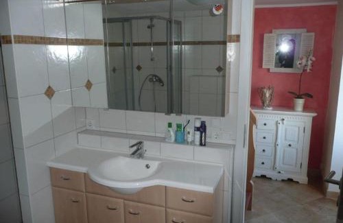 Denkendorf Apartment | Monteuerzimmer - Haus am Limes bei Ingolstadt