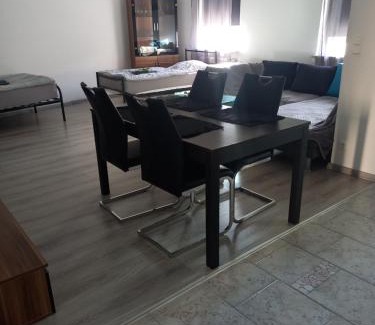 Oberteisbach Apartment | Monteurwohnung