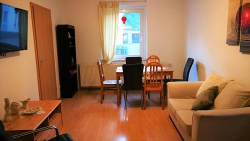 Oelsnitz/Erzgeb. Apartment | Monteurwohnung Spartan Oelsnitz am Hegebach Self Check-in