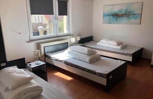 Schkeuditz Apartment | MonteurzimmerKING Schkeuditz Hauptstr