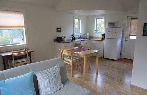Port Townsend Apartment | Monthly Rental-Near Fort Worden and North Beach