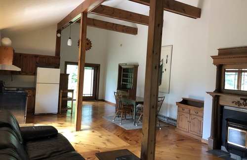Lanesborough House | Monthly/Yearly, All Season Vacation Rental, Minutes from Jimney Peak, MA